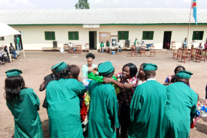 Autorités académiques et autorités de la province à la clôture de l’année académique