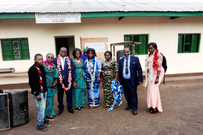 Lauréats après la collation des grades académiques à l’ISDR Bunia